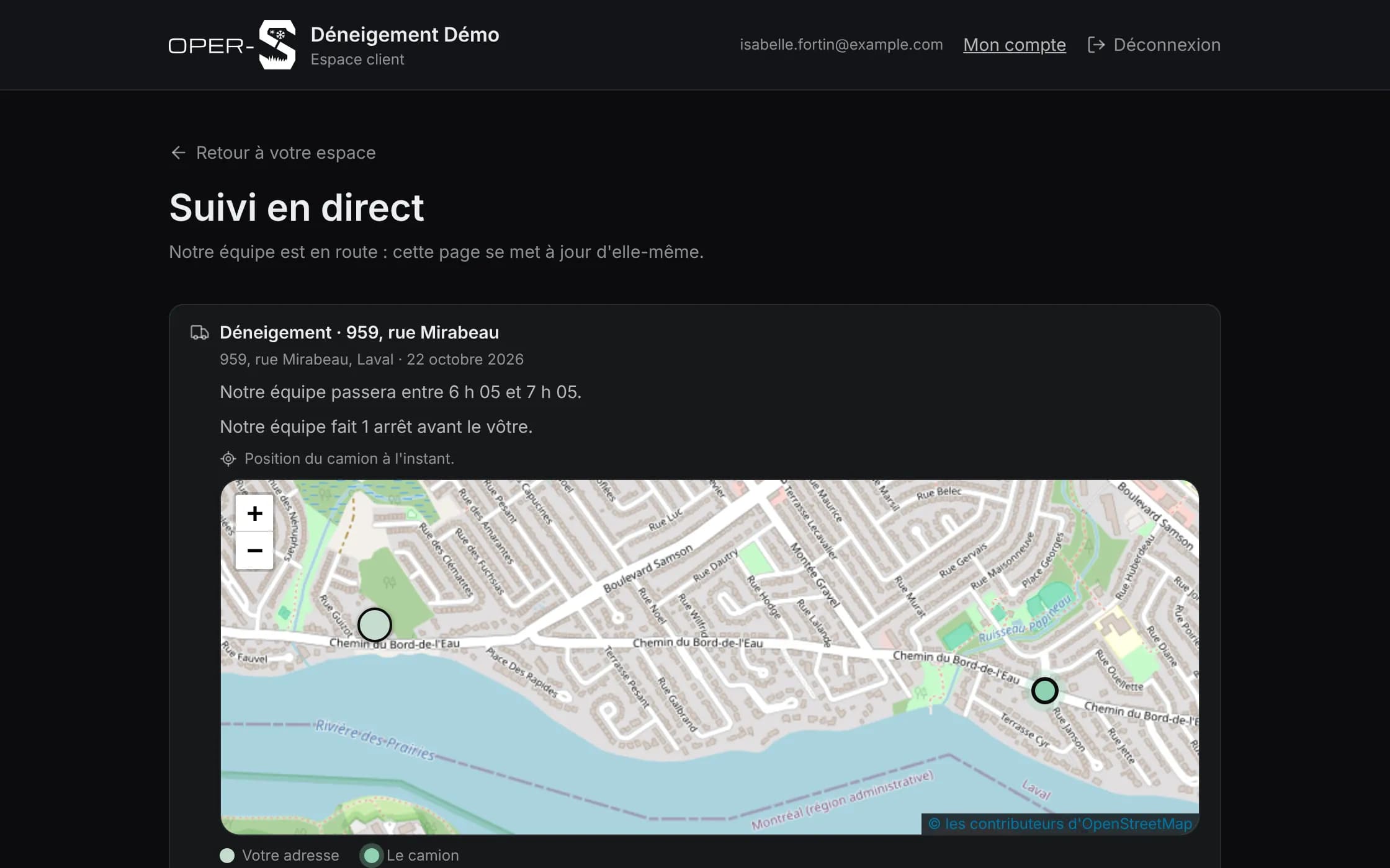 Le suivi en direct dans le portail client d'OperS : « Notre équipe passera entre 6 h 05 et 7 h 05 », « Notre équipe fait 1 arrêt avant le vôtre », et le camion sur la carte, avec l'adresse du client.